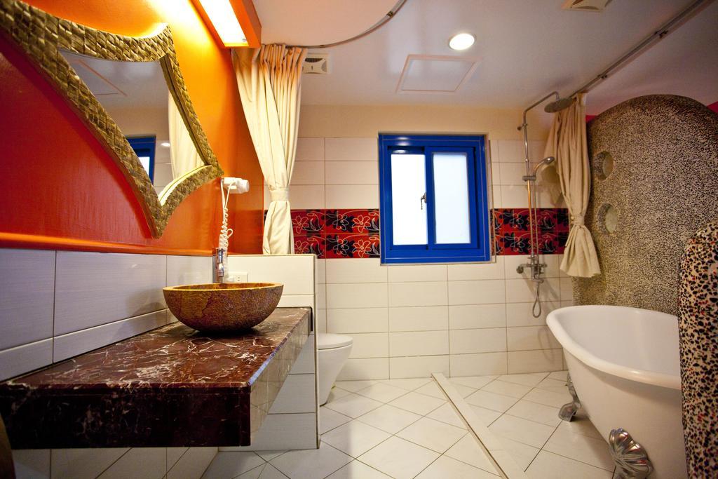 Golden Sea Inn Kenting Exterior photo
